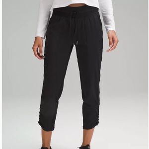 NWOT Lululemon Dance Studio cropped pant